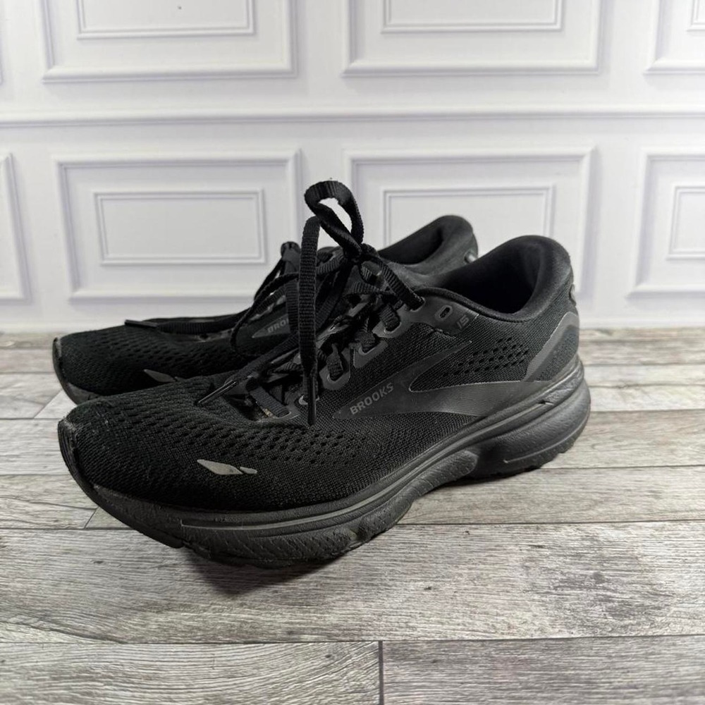 Adrenaline GTS 25 running shoes size US 7.5